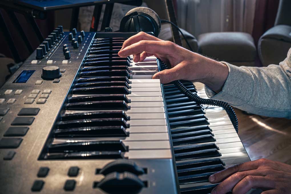Keyboard_Course_Featured_Image02 Keyboard_Course_Featured_Image02